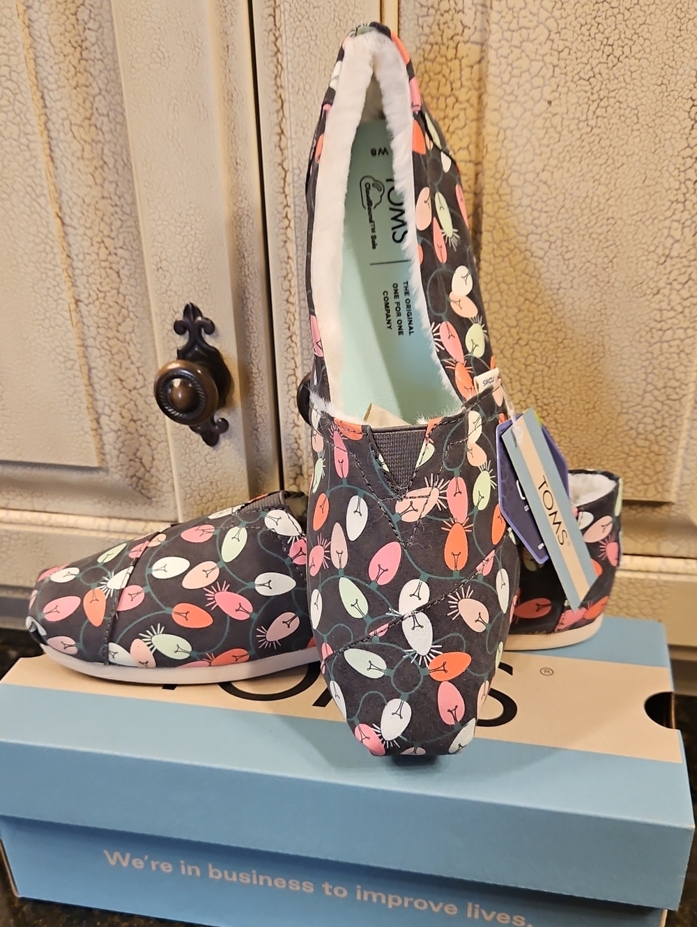 Toms Women's Christmas Light Slip-On Flats in Black. Glow In The Dark!
